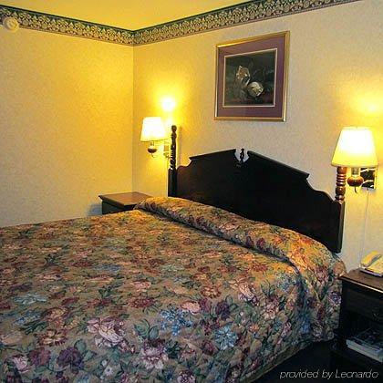 Eagle Inn Sumter Phòng bức ảnh