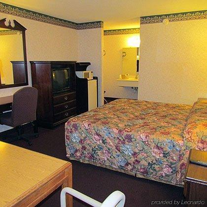 Eagle Inn Sumter Phòng bức ảnh
